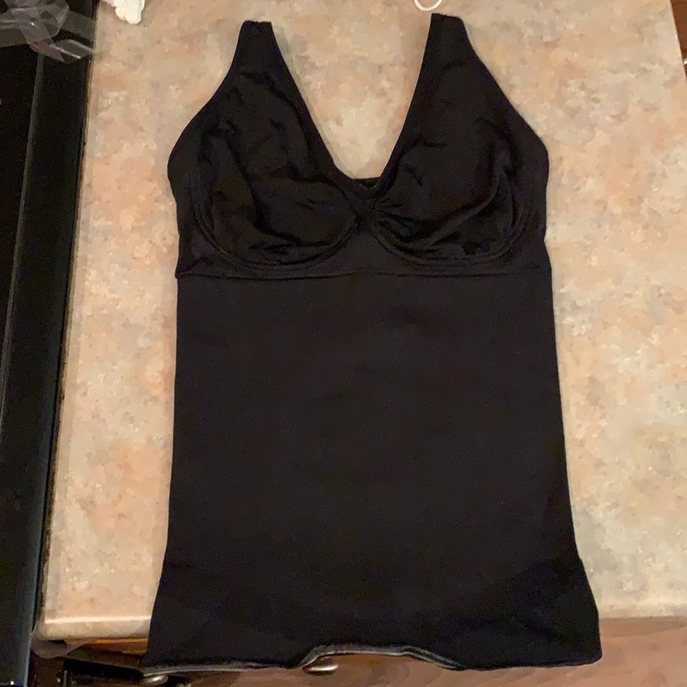 LIKE NEW! SPANX CAMISOLE/SHAPEWEAR